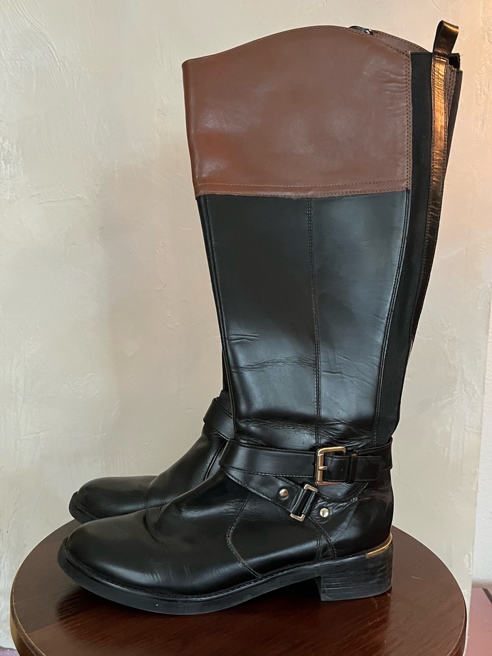 Bandolino Jimani Knee High Riding Boots Round Toe Equestrian Black/Cognac  7 1/2